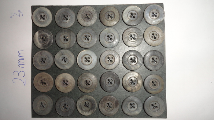 German WW1 and WW2 Military Buttons